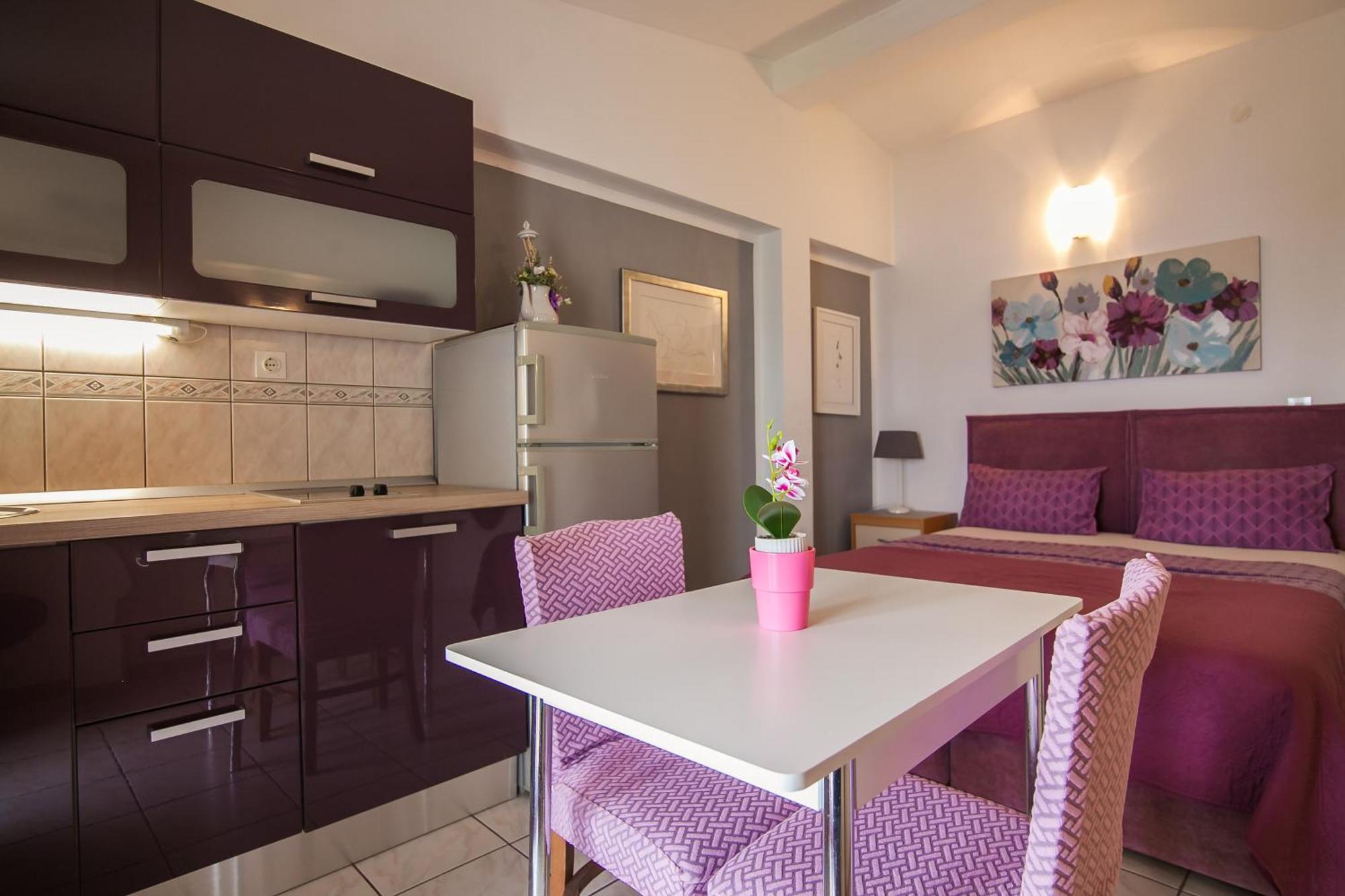 Apartments Paula Bol Dış mekan fotoğraf