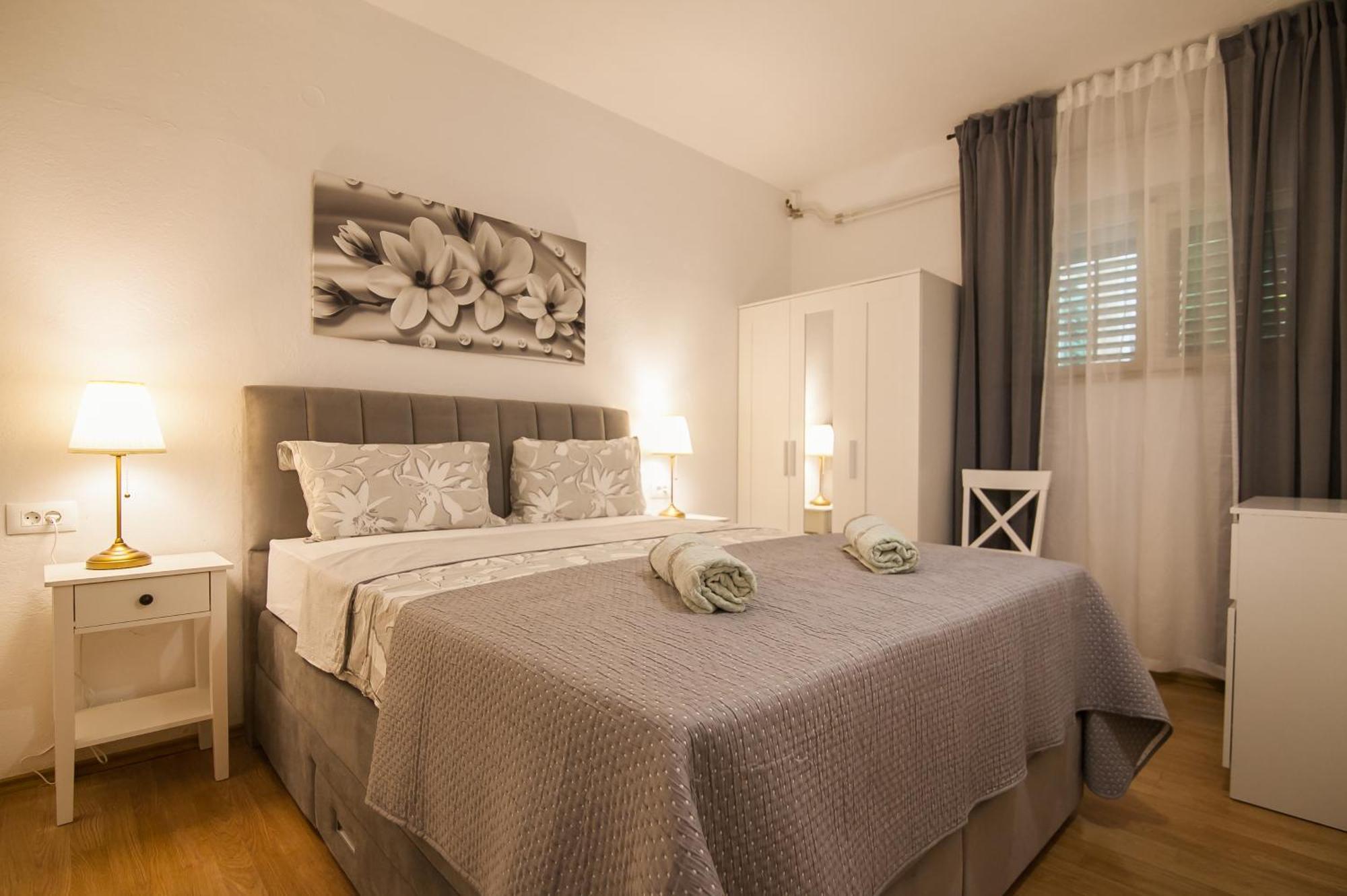 Apartments Paula Bol Dış mekan fotoğraf