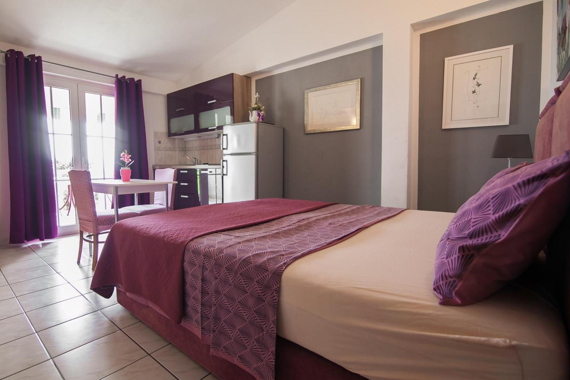 Apartments Paula Bol Dış mekan fotoğraf